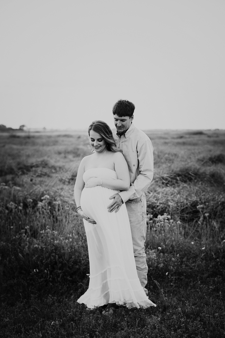 Best Maternity Photographer in Cypress TX