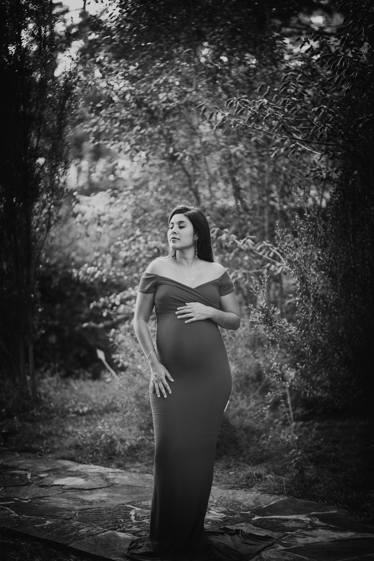 mercer garden maternity photo session