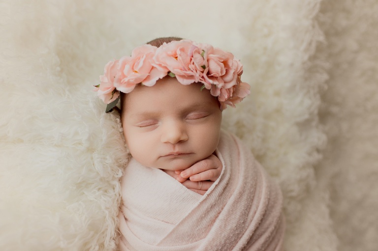 newborn girl photography pose ideas 